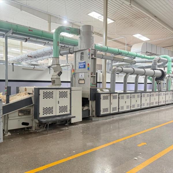 Waste garment recycling machine