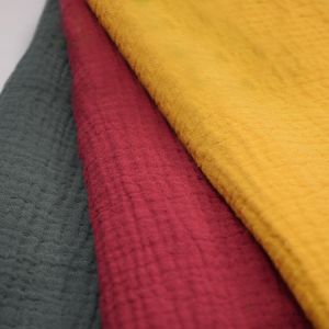 125-130GSM Four Layers Crinkle Cheesecloth Fabric Red Gauze Fabric