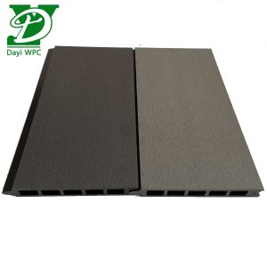 Quality Beauty Authentic Wood Grain WPC Fencing Low Maintenance for sale