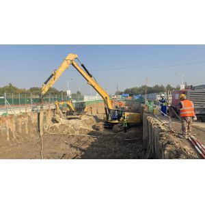 Hydraulic Vibroflot with 220 kN Centrifugal Force 20 m³/min Air Compressor and