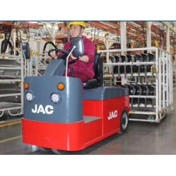 Buy Industrial Electric Tow Tractor Compact Structure 3000 Kg Loading Capacity at wholesale prices