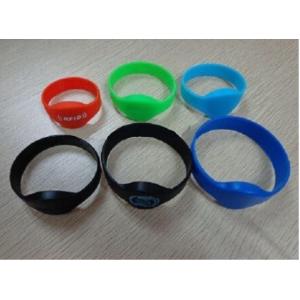Smart Customized 13.56Mhz RFID NFC Silicone Wristband
