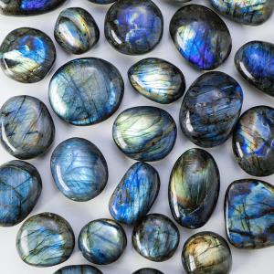 Natural Labradorite Palm Stone Healing Polished Pocket Labradorite Rock Stones