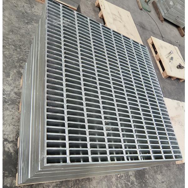 Buy 30x30mm Galvanized Industrial Steel Grating With 3mm Cross Bar By Machine Pressure at wholesale prices