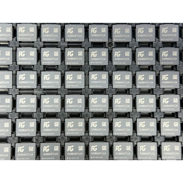 Automotive eMMC BGA 153 component side view
