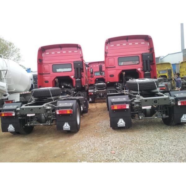 SINOTRUK HOWO 4x2 tractor truck/prime mover, 336hp,loading 40tons, Left hand drive, red for Ethiopia, Kenya, market