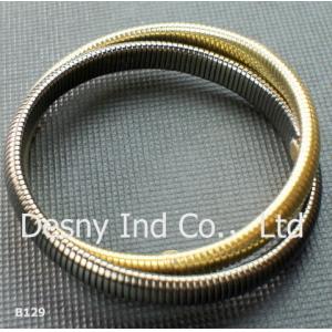 OEM Women's Gold Color Metal Bangles for Party, lead and nickel free