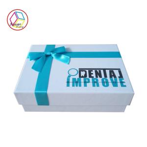 Custom Cardboard Gift Boxes Two Color Printing Silk Insert Stain Fabric