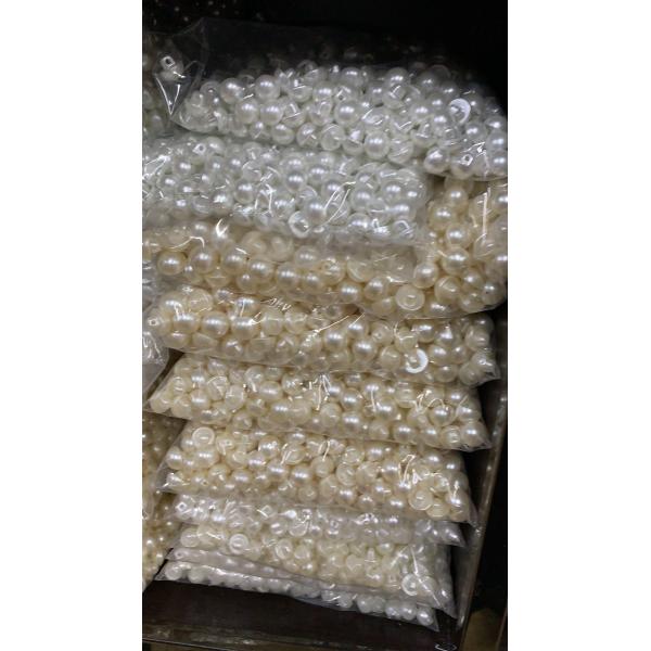 2021 high quality pearl plastic button with shank