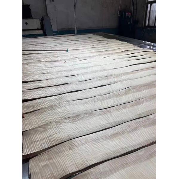 Buy Figured Sycamore Wood Veneer Quarter Cut Fiddleback at wholesale prices