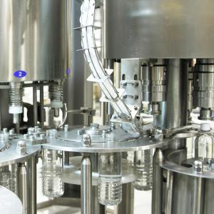 Manufacturing Plant Auto Liquid Filling Machine 2000BPH Capacity