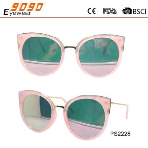 Newest Style 2018 plastic Fashionable Sunglasses ,UV 400 Protection Lens
