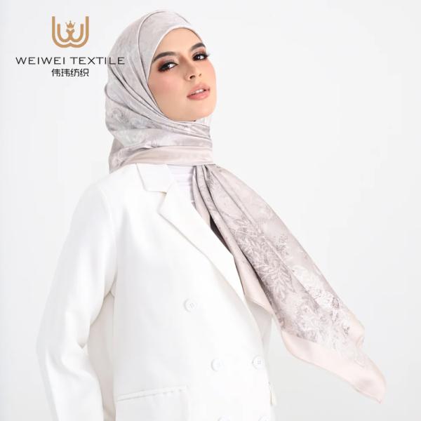 2025 New-Design Crepe Satin Muslim Shawl Fashion Ethnic Hijab Print Scarf for Women Traditional Scarves Shawls