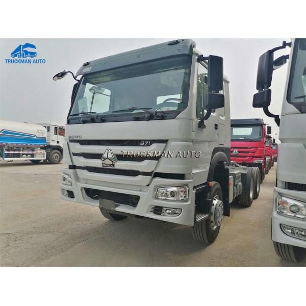 SINOTRUK HOWO 371HP Trailer Truck Head With 315/80R22.5 Tire