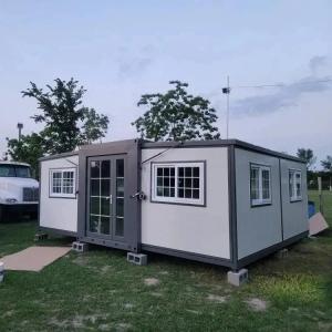 4 Ports Double Wing Expansion Prefab Container House Made Of Plastic With LED