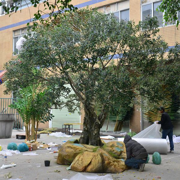 Buy UV-Resistant large 5m customized olive tree artificial with Trunk Realism Realistic Fruits for Hotel Lobbies & Resorts Shopping Mall Luxury Villas at wholesale prices