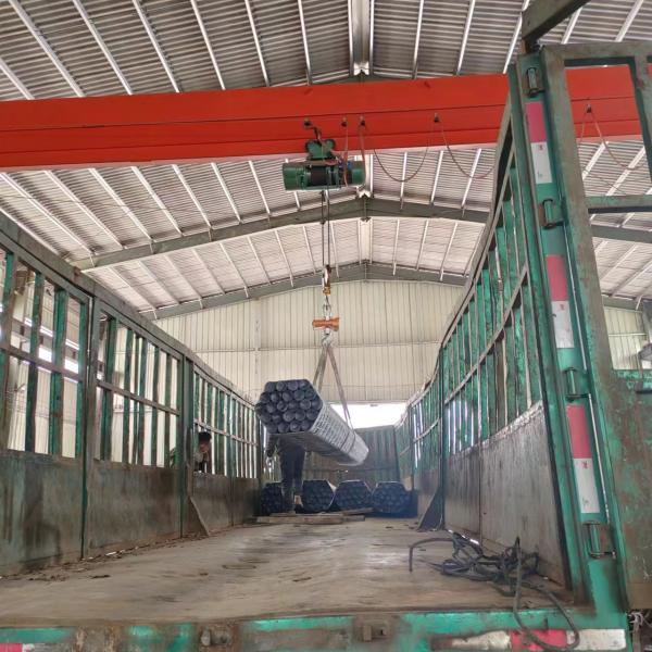Moulding Service Seamless Steel Pipe with Black Paint and Beveled Ends Schedule 40