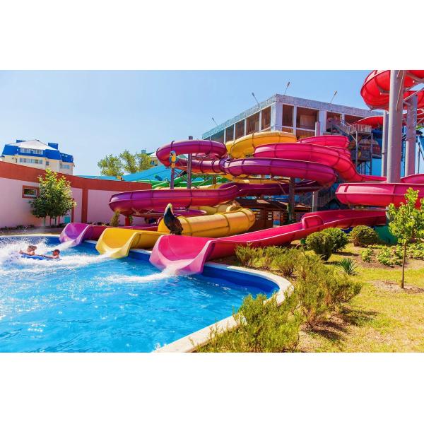 Swimming Pool Equipment Small Spiral Slide For Commercial Outdoor Playground