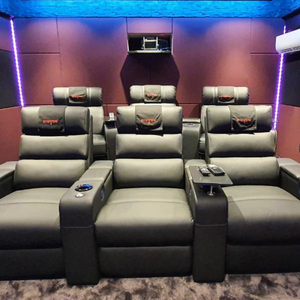 Buy Customized 580mm 3 Seat Electric Modern Recliner Chair at wholesale prices