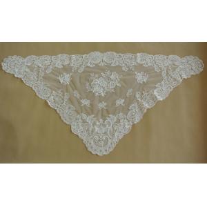 Ivory veil lace mantilla Catholic church chapel headcovering Mass