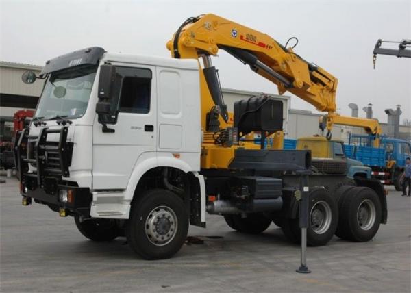 Buy SINOTRUK Tractor Truck Mounted Hydraulic Crane 6X4 LHD 336HP XCMG 12 Tons Crane at wholesale prices