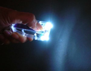 Solar keychain light