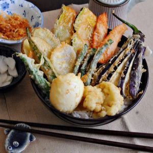 Authentic Japanese Tempura Flour Mix with 18-Month Shelf Life and 1kg Net Weight