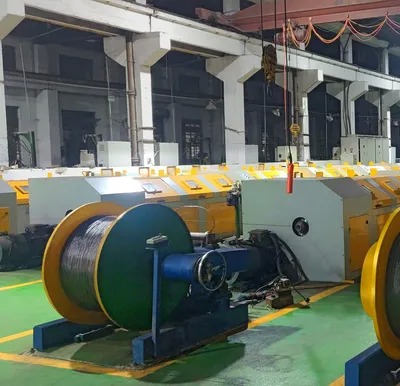 Steel Wire Rope Stranding Machine with Skip Type Stranding Synthesized Die and 1