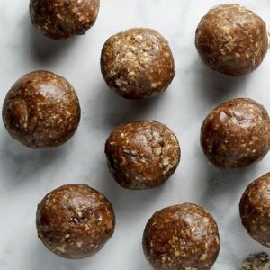 2.25kw Automatic Protein Date Ball Extruder 60pcs/Min