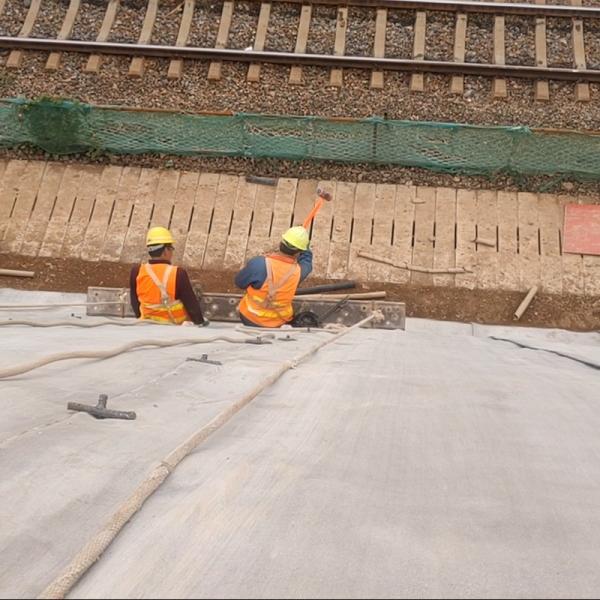 Modern Design High Flexural Strength Railway Concrete Fabric Blanket Filled