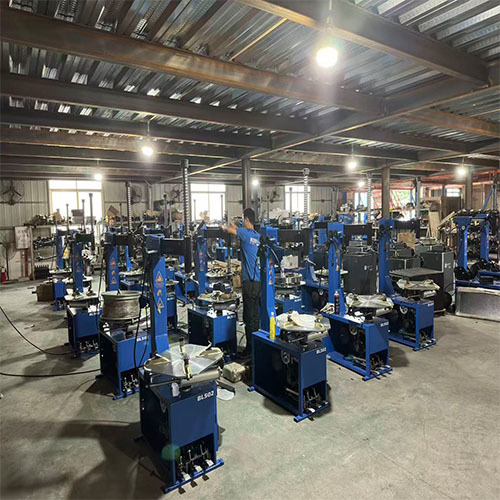 XT-721 Tire Changer for Automotive Repair Workshops and Garages Suitable for