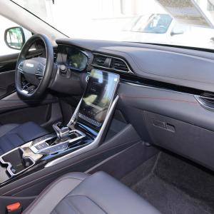 MAXUS EUNIQ6 Mid-Size Electric SUV with Customizable Features and Large Space