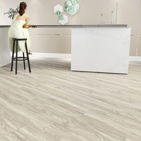 Unbeatable No VOC Maple Wood Veneer SPC Flooring with 25-Year Residential