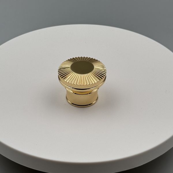 Factory High Quality Metal Standard Fea 15 Bottleneck Perfume Bottle Cap Pump Sprayer for Perfume Bottle Wine Bottle