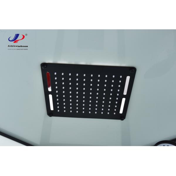 Innovative Design Shower Room With 4/5mm Tempered Glass And Matt Black Frame