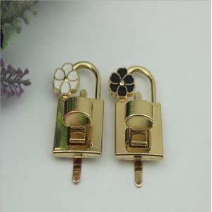 Beautiful flower decorative gold zinc alloy handbag turn twist locks