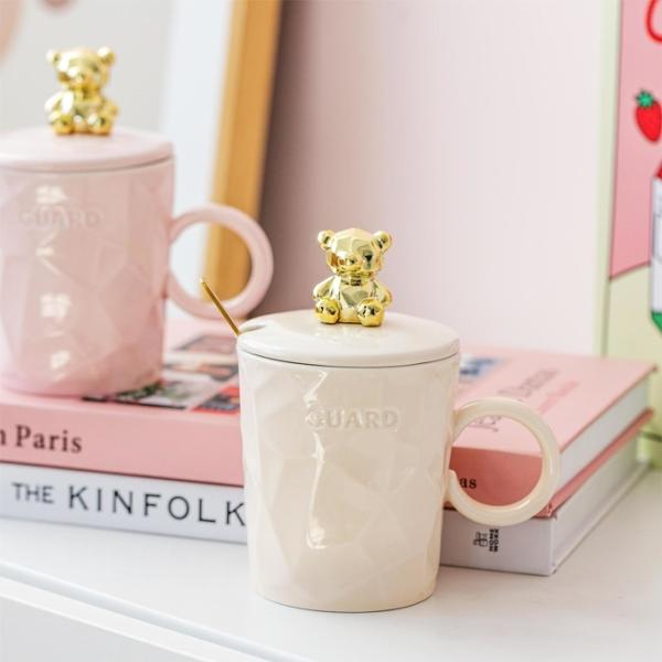 Premium Ceramic Mug Set with Golden Teddy Bear Lid Little Bear Girls Ceramic Cup and Spout 300ml