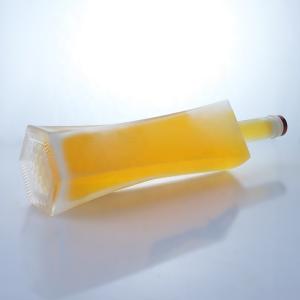 750ml Clear Vodka Whisky Glass Bottles With Cork for Beverage Storage Collar