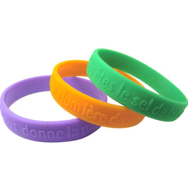 Customized Plate Vulcanizing Equipment Produce Silicone Bracelet With Red And Blue Color