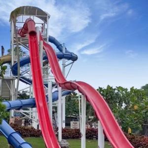 Water Playground Equipment Irritative Freefall Slide Fiberglass High Speed Water