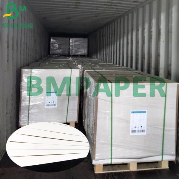 700 * 1000mm Excellent Stiffness Folding Box Board White Cardboard For Packing