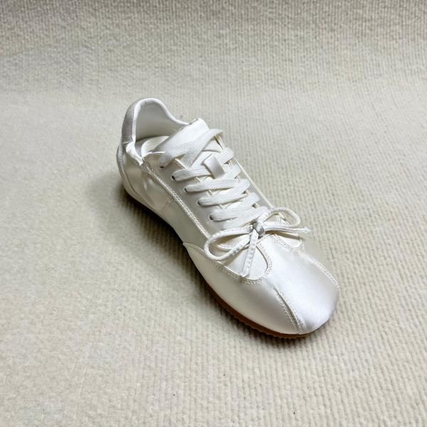 Women casual silk shoes with cotton make white color and low-cut