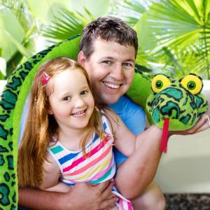 MorisMos Giant Snake Stuffed Animal Stuffed Green Snake Plush Toy Kids Teens