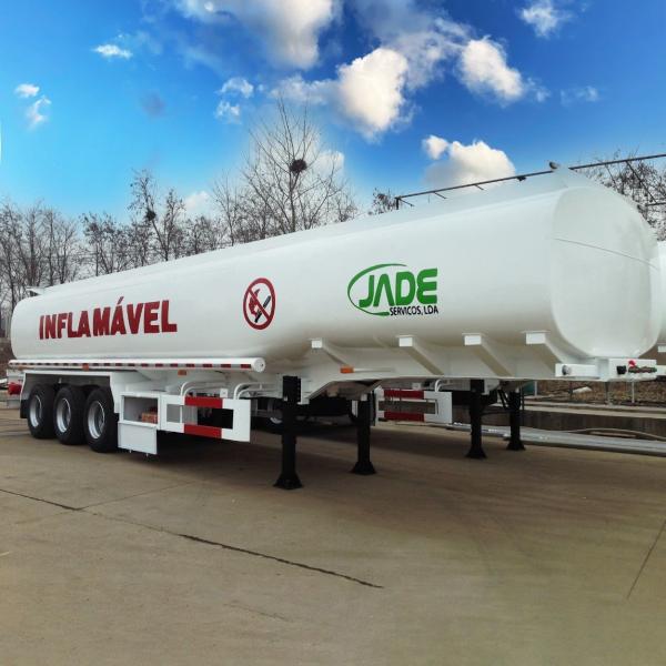 Buy 42000 Liters 28t Diesel Tank Trailer Heavy Duty at wholesale prices
