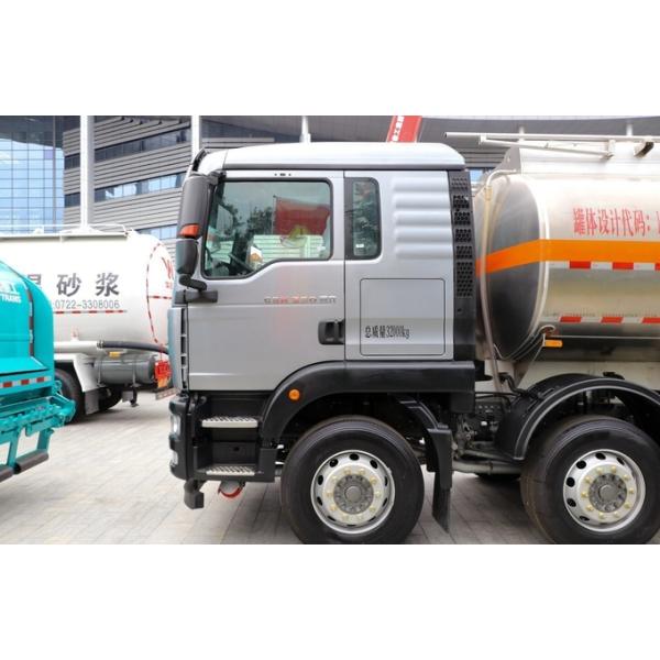 Used Heavy Duty Trucks Sinotruck Second Hand Oil Tanker 8*4 Drive Mode 26 Cubic 4 Axles