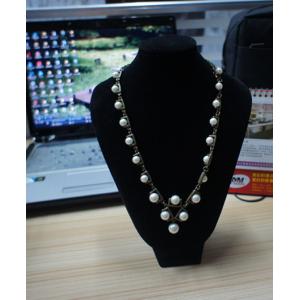 Elegant designs and excellent finishing mixed metal necklaces with rhinstones,