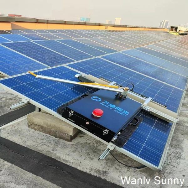 Wuxi City Solar Panel Cleaning and Washing Robot with Li-Battery After-sales