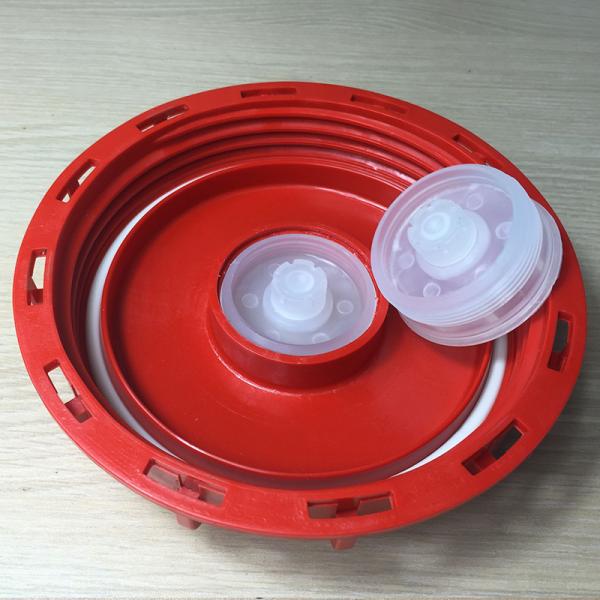 HDPE Injection UMETASS IBC Water Tank Red 6 Inch Vented Plug Lid Closure