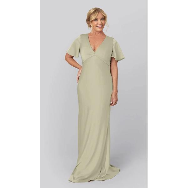 Shiny V-neckline Short Sleeves Zipper Sheath Plus Size Sweep Train Silver Satin Mother Of The Bride Dress