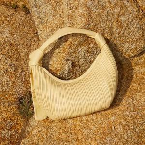 35cm 29cm Dumpling Shoulder Bag Red Wrinkled Leather Bag